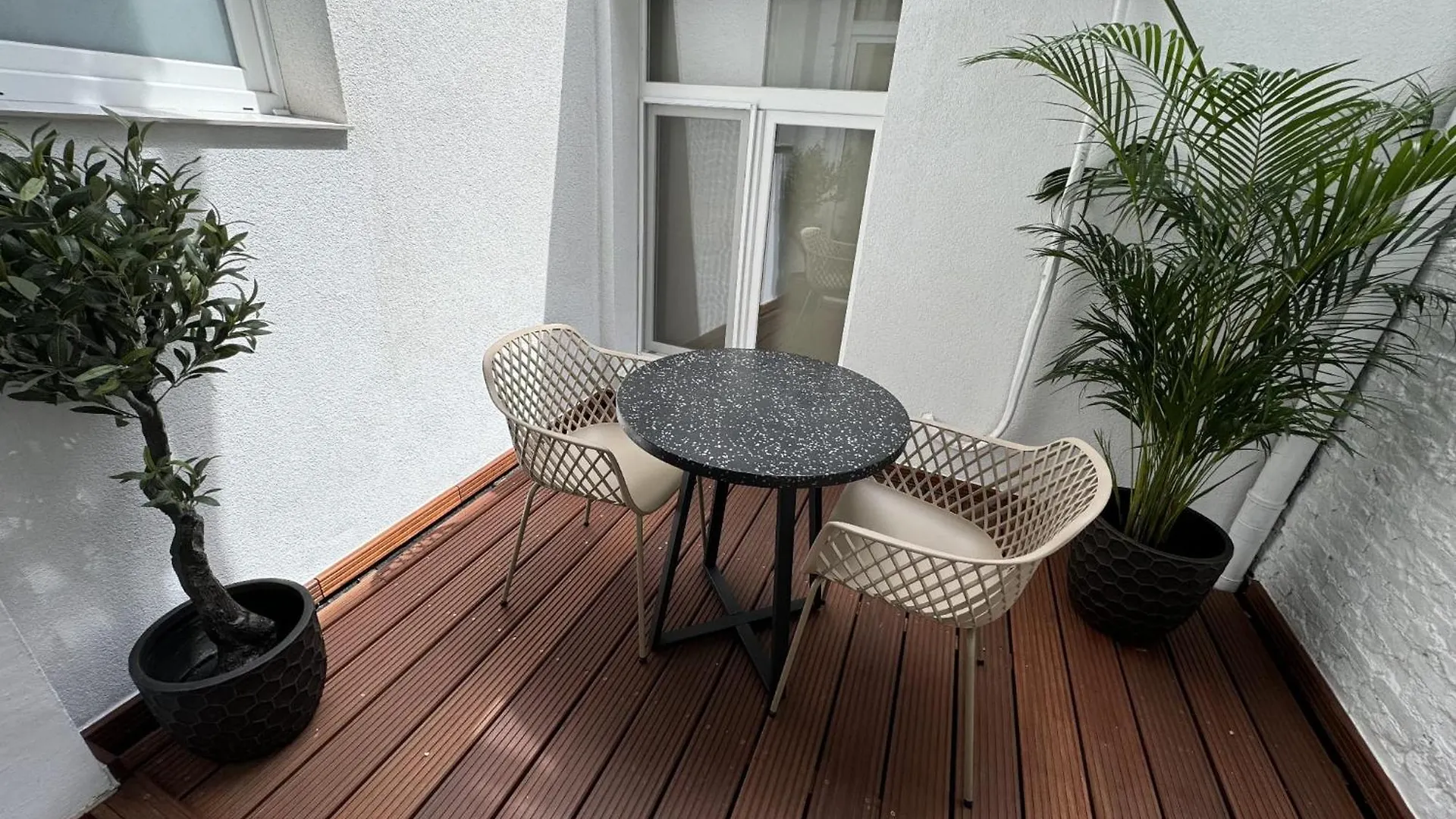 Luxury Suits Royal By Rikas Hotels Antwerp 0*,  Belgium